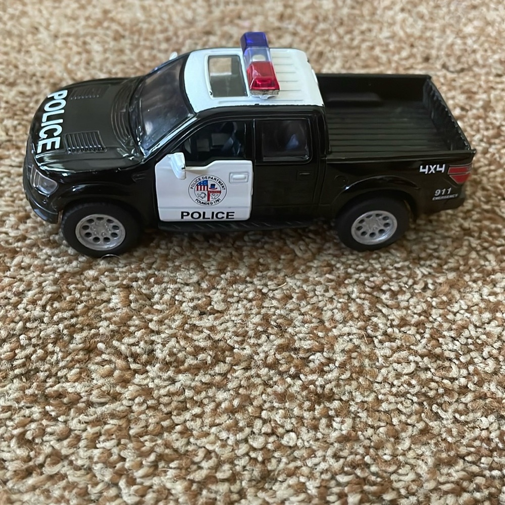 KINSMART 2013 Ford F-150 SVT Raptor Supercrew Police truck